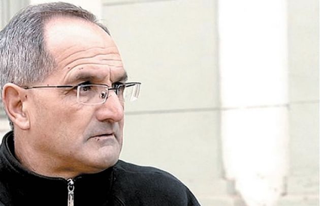  Carlos Scarlata, a cargo de la parroquia San Isidro Labrador.