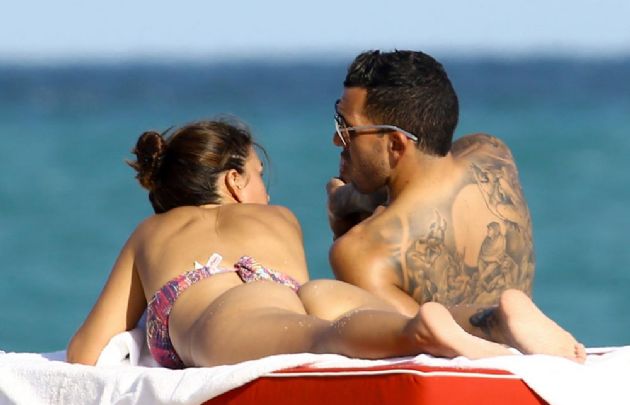 Las vacaciones de Tevez en Miami (Foto: Grosby Group).
