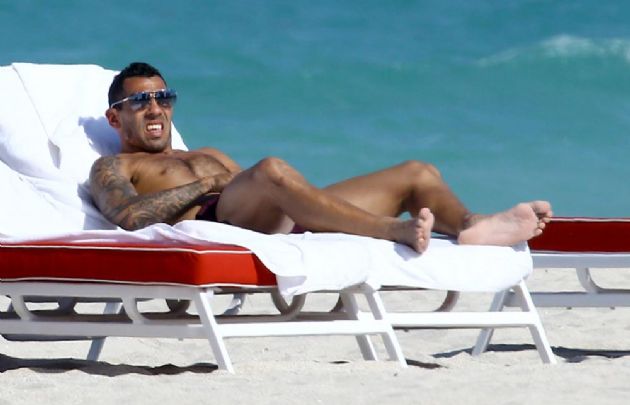 Las vacaciones de Tevez en Miami (Foto: Grosby Group).