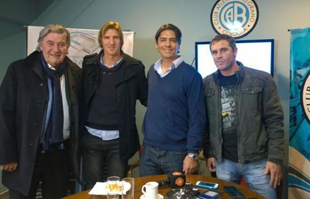 Presentan a Teté González (Foto: @EstebanFlint)