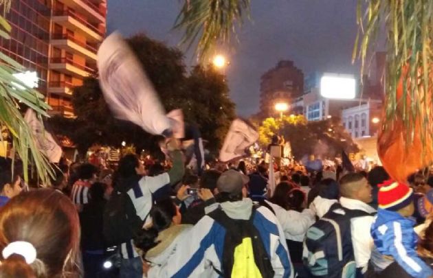 Una multitud celebró el ascenso de Talleres en las calles de Córdoba.