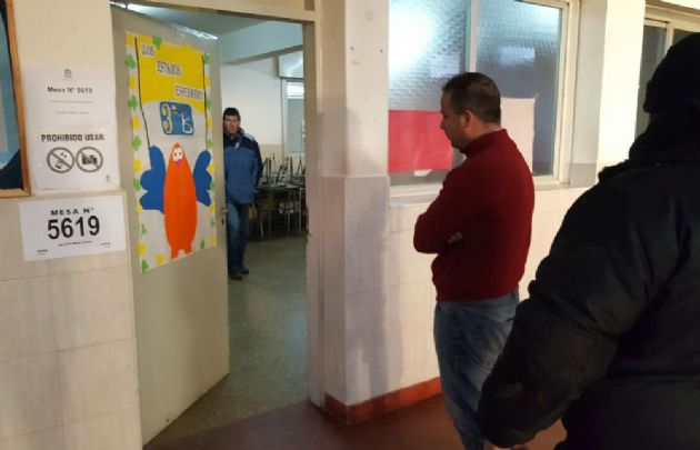 Destacan baja adhesión de votantes en las elecciones de Río Cuarto.