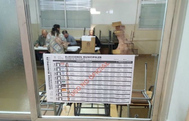 FOTO: Destacan baja adhesión de votantes en las elecciones de Río Cuarto.