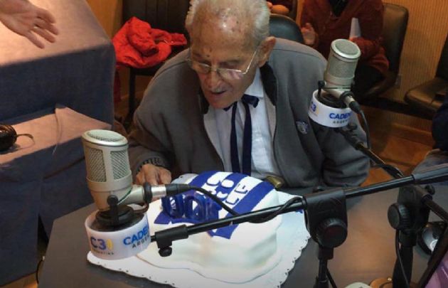 Paco Cabasés celebró sus 100 años en Viva la Radio.