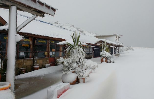 Nieve en La Pampilla (Foto: Alfredo Garay)