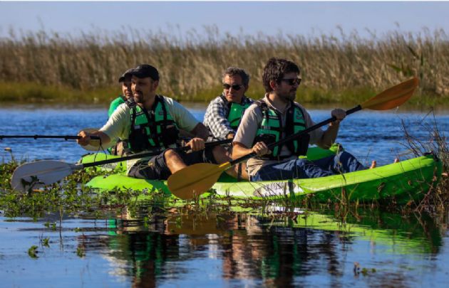Juan Pablo Viola en su recorrida por los Esteros del Iberá