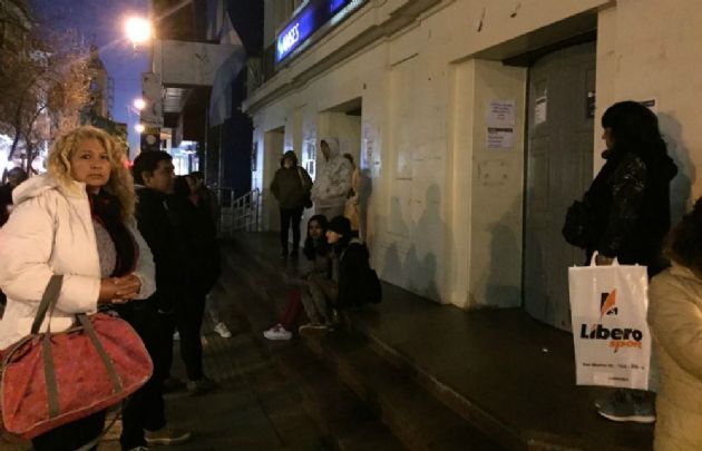 Anses, ubicado en Rivadavia y Rosario de Santa Fe, no abrirá hoy sus puertas.