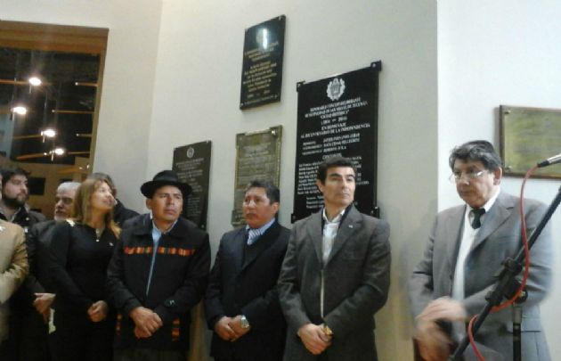 Homenaje al Pueblo de Bolivia. Concejo Deliberante de la Capital.