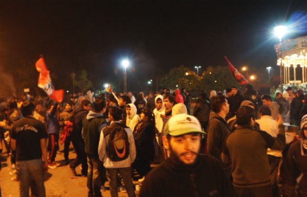 Una multitud colmó el anfiteatro Plaza Añoranzas.
