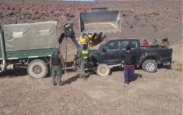 El vehículo fue hallado por una patrulla de Gendarmería. 