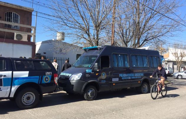 Detienen a cinco policías de San Luis en una causa por droga.