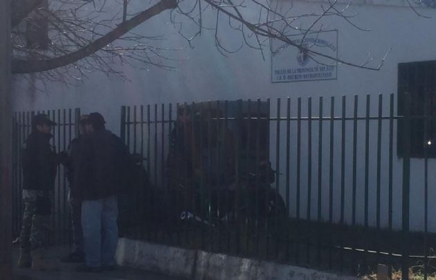 Detienen a cinco policías de San Luis en una causa por droga.