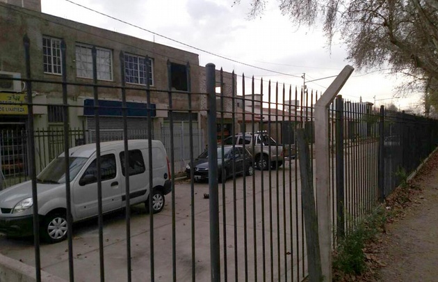 Vecinos enrejaron barrios abiertos para prevenir la inseguridad.