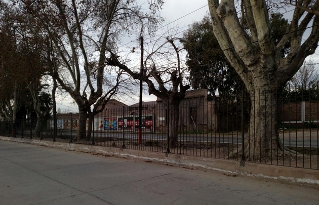 Vecinos enrejaron barrios abiertos para prevenir la inseguridad.