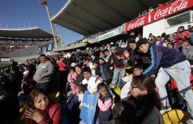 Gran marco de público desde temprano.