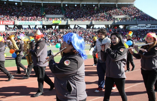 Diversos números amenizaron la apertura oficial de la fiesta.