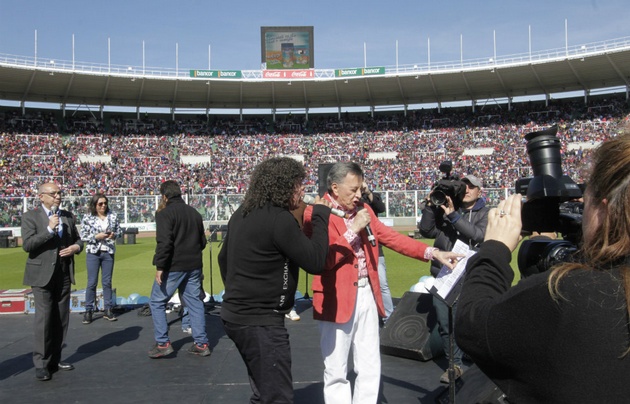 La Mona y Palito, juntos en el Kempes.