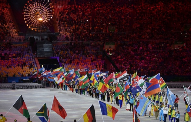 Las delegaciones de los países participantes desfilaron en la clausura de los Juegos.