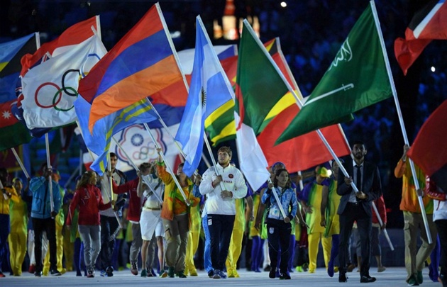 Paula Pareto fue la abanderada de Argentina en la ceremonia de cierre de los Juegos.
