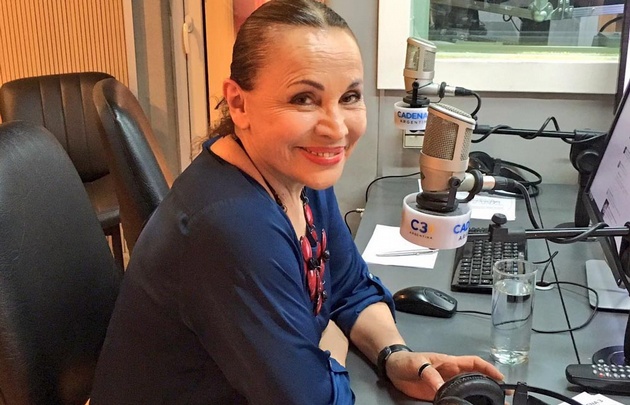 Suna Rocha pasó por Viva la Radio.