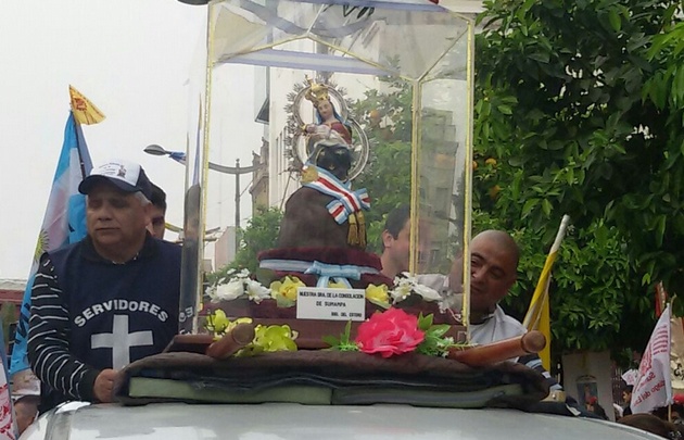 Una multitud asistió a la beatificación de Mama Antula en Santiago del Estero.