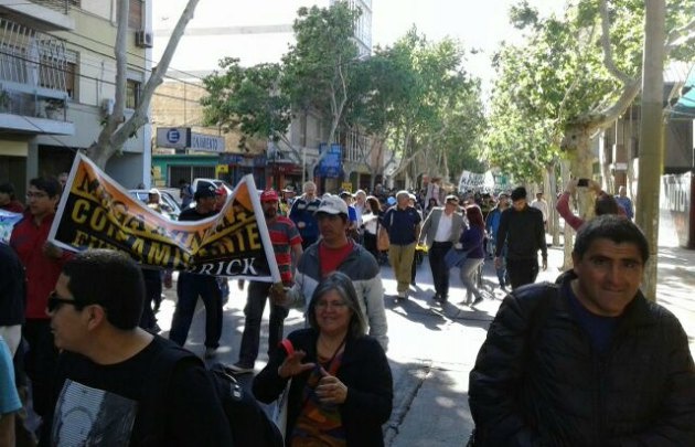 Los manifestantes exigirán al gobernador Sergio Uñac el cierre de Veladero. 
