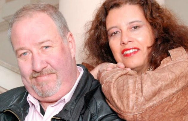 El guitarrista Cacho Piña y la cantante Alex Macía, los autores del proyecto. 