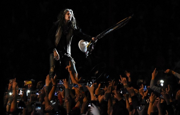 FOTO: Aerosmith brindó un espectacular show ante una multitud en Córdoba.