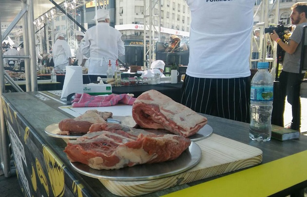 El Campeonato Federal del Asado se desarrolló en el Obelisco.