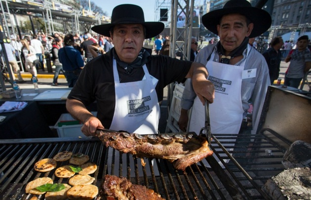 El Campeonato Federal del Asado se desarrolló en el Obelisco.