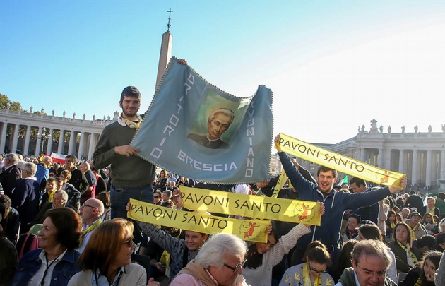 Se calcular que casi 2000 fieles argentinos asistieron a la ceremonia en el Vaticano.