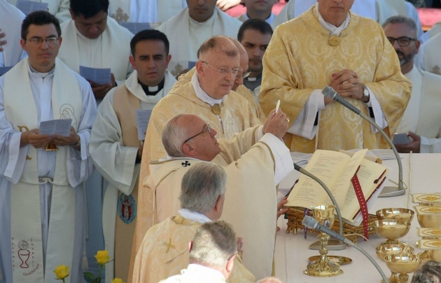 Francisco encabezó la misa de canonización del Cura Brochero
