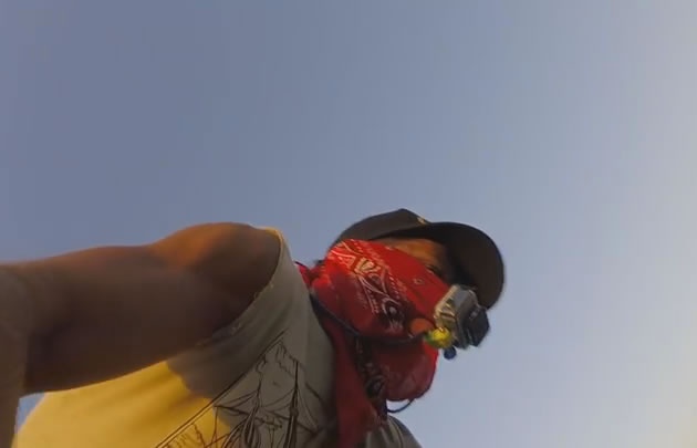 8Booth se arrojó de un edificio a 40 metros de altura.