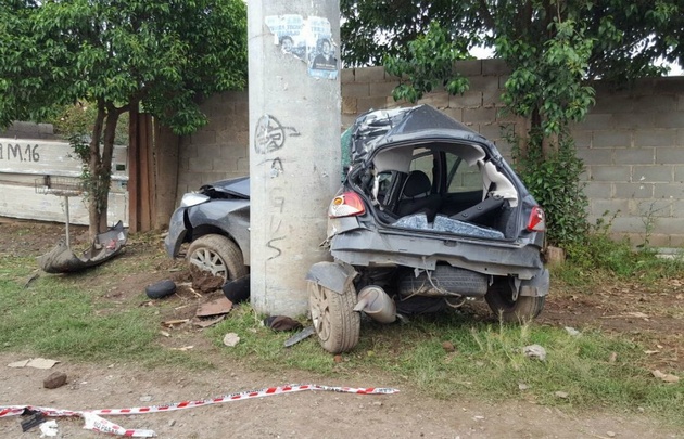 Así quedó el 207 siniestrado.