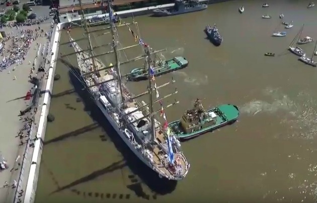 Llegó la Fragata Libertad a Puerto Madero.