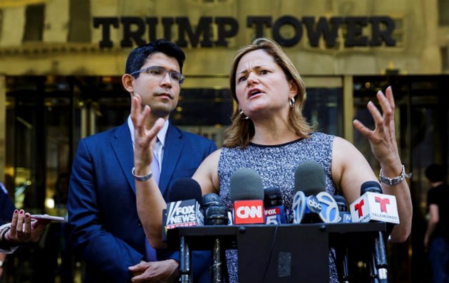 La analista Melissa Díaz trabajó, en elecciones pasadas, para el partido demócrata.