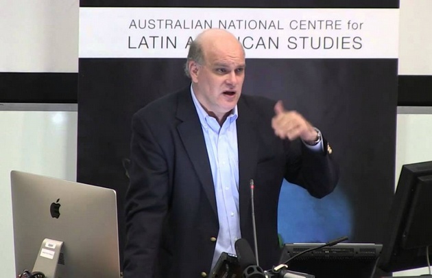 El profesor Gonzalo Sebastián Paz se mostró sorprendido por los primeros números.