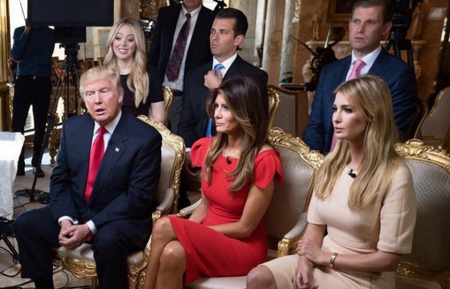 Trump se rodeó de su familia en su primera entrevista desde que fue electo.