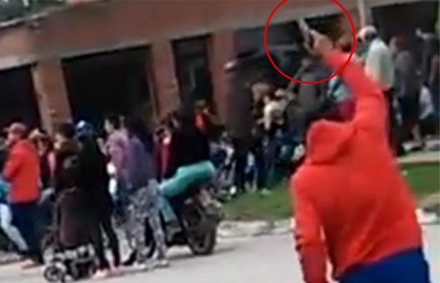 Despidieron con tiros al aire a su amigo