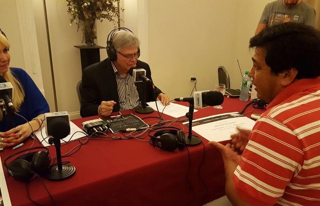 Rony premió a los 10 ganadores de Aquellos que Aman.