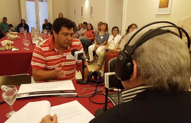 Rony premió a los 10 ganadores de Aquellos que Aman.