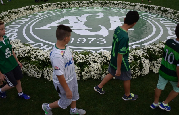 Masivo funeral de los héroes del Chapecoense.