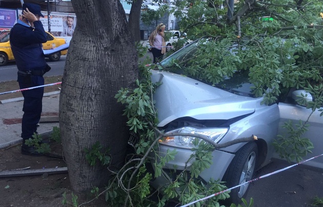 Accidente en Bv. Chacabuco y Derqui, Nueva Córdoba.