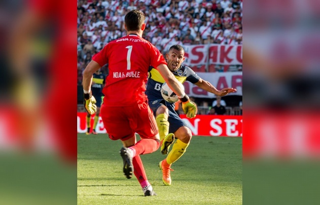 Batalla se equivocó ante Tevez y ''El Apache'' no perdonó.