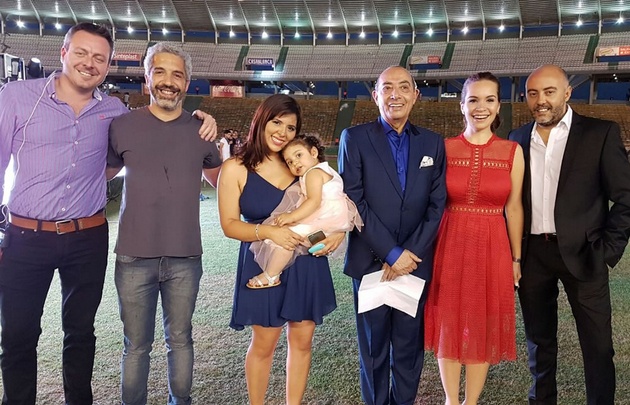 El equipo de Juntos, en el Kempes por los 32 años. 