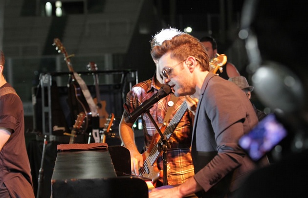 Axel en los 32 años de Juntos