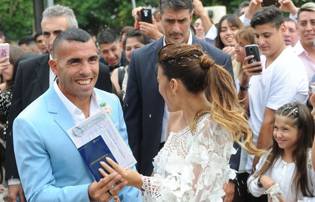 Carlos Tevez y Vanesa Mansilla dieron el sí.