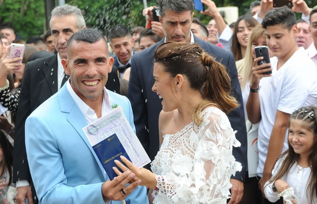 Carlos Tevez y Vanesa Mansilla dieron el sí.