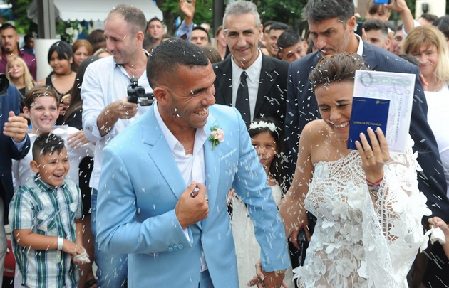 Carlos Tevez y Vanesa Mansilla dieron el sí.