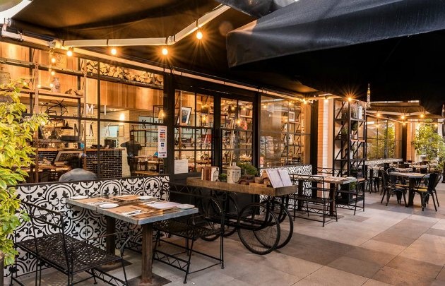 Milá revoluciona el paladar de los chilenos con sus sabrosas milanesas.